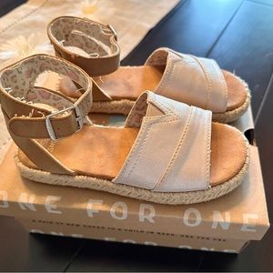 Toms Malea Sandals Size Youth 1